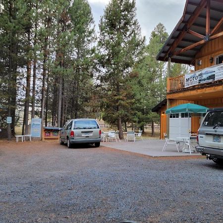Diamondstone Guest Lodges La Pine Exteriör bild