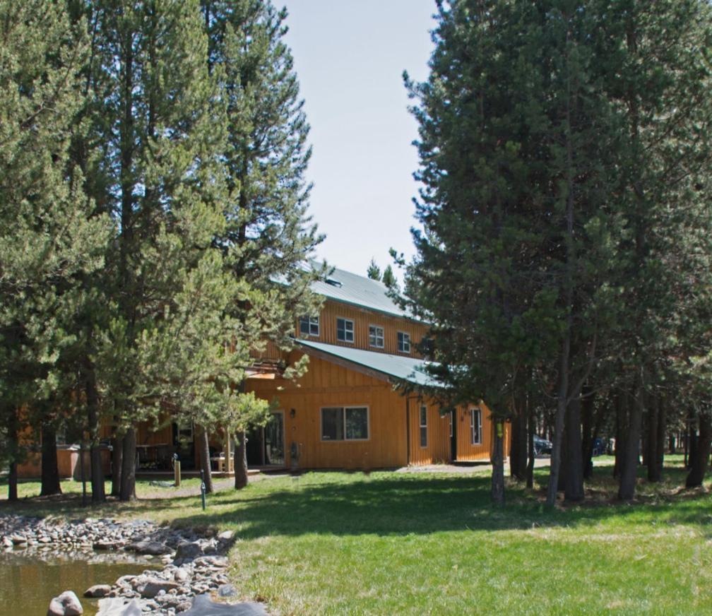 Diamondstone Guest Lodges La Pine Exteriör bild