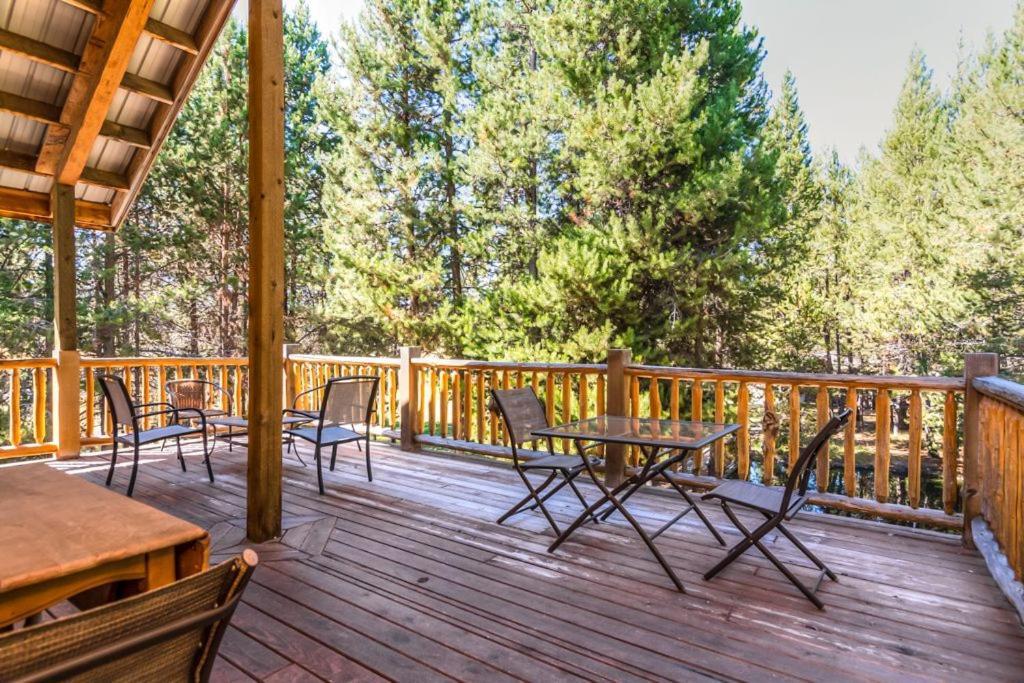 Diamondstone Guest Lodges La Pine Exteriör bild