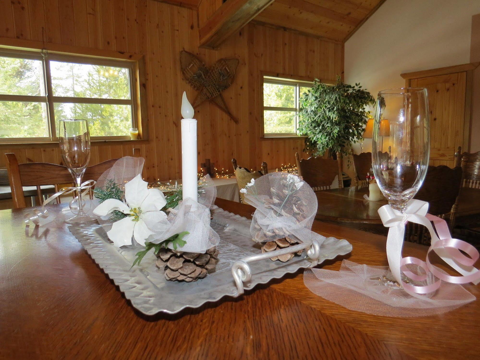 Diamondstone Guest Lodges La Pine Exteriör bild